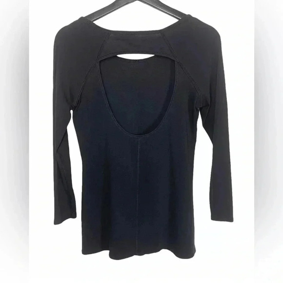 lululemon athletica Tops - Lululemon open back black tee size Small